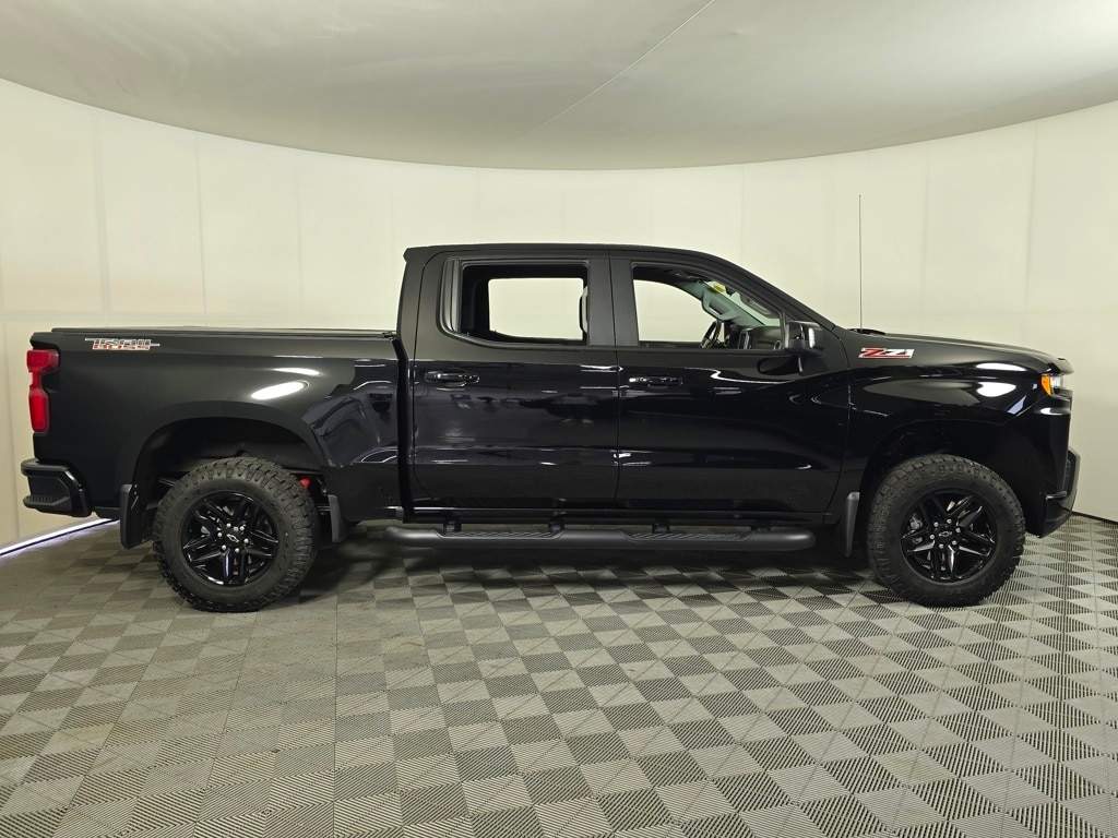 Used 2020 Chevrolet Silverado 1500 LT Trail Boss with VIN 3GCPYFED0LG277074 for sale in Brainerd, Minnesota