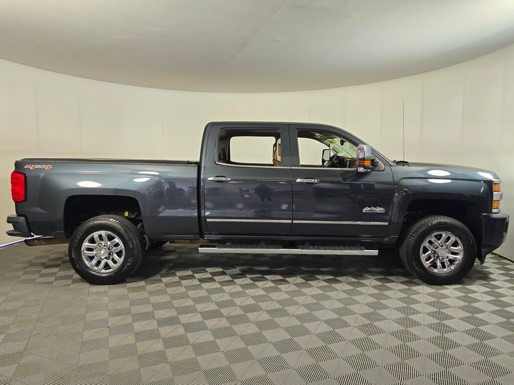 Used 2017 Chevrolet Silverado 3500HD High Country with VIN 1GC4K1EG2HF124349 for sale in Brainerd, Minnesota