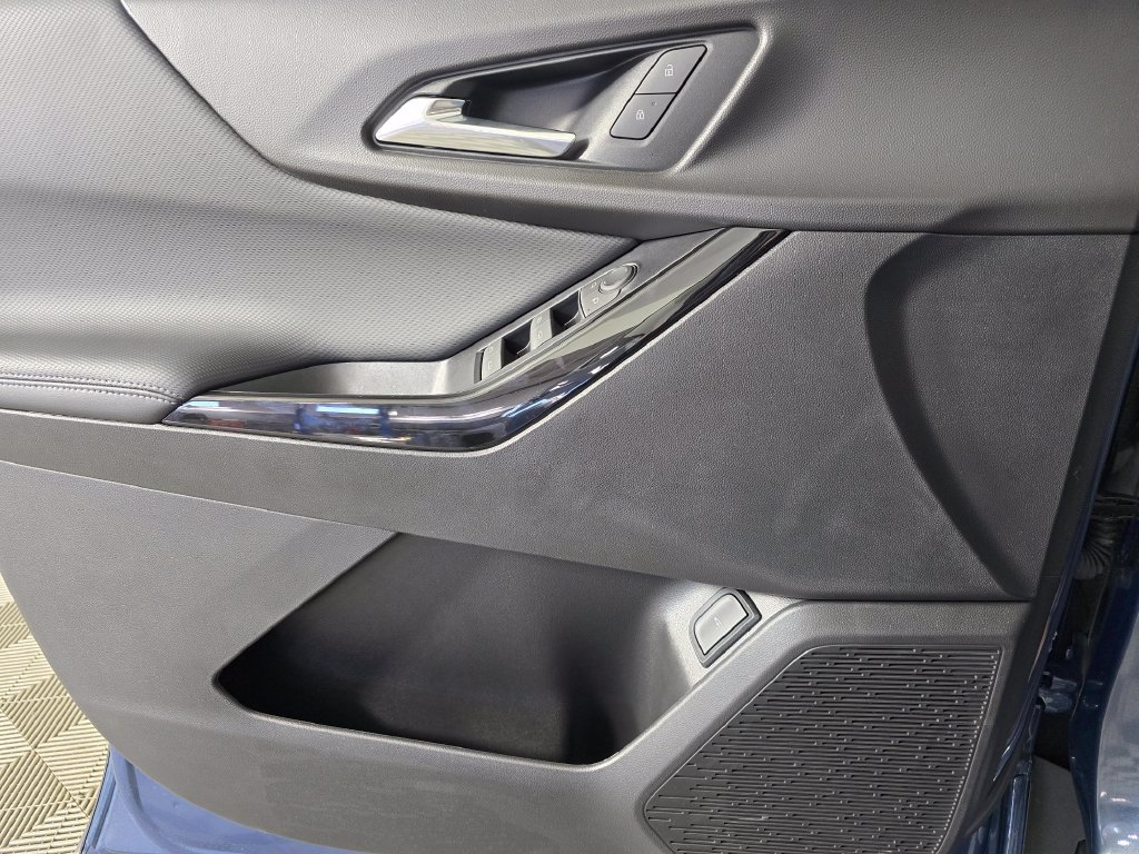 2027 Chevrolet Equinox LT - Photo 30