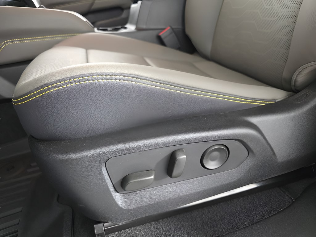 2026 Chevrolet Colorado ZR2 - Photo 22