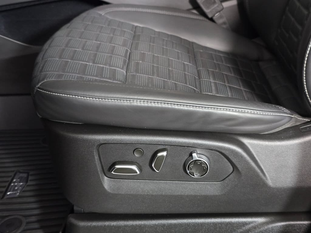 2025 Cadillac Escalade Sport Platinum - Photo 15