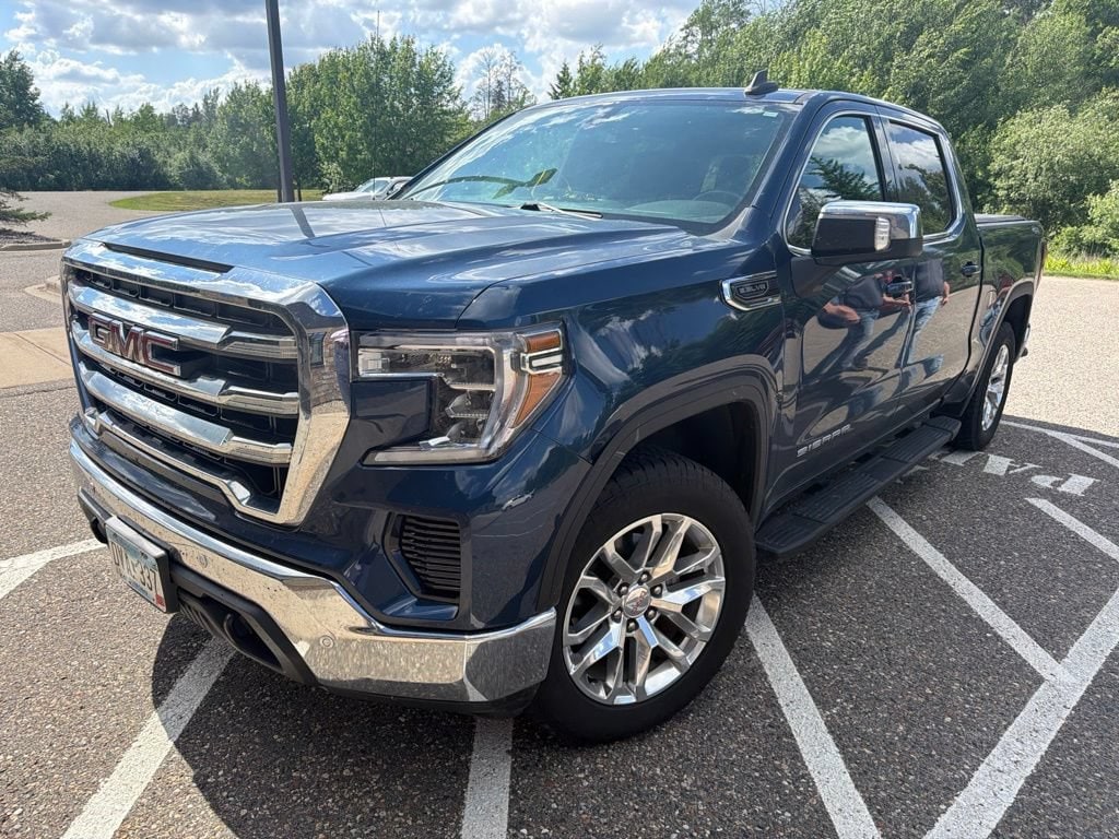 2019 GMC Sierra 4WD Crew Cab Short Box SLE's photo