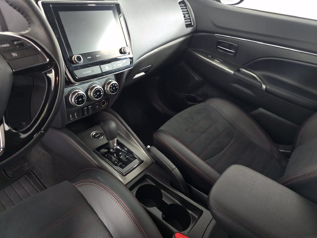2025 Mitsubishi Outlander Sport S - Photo 20
