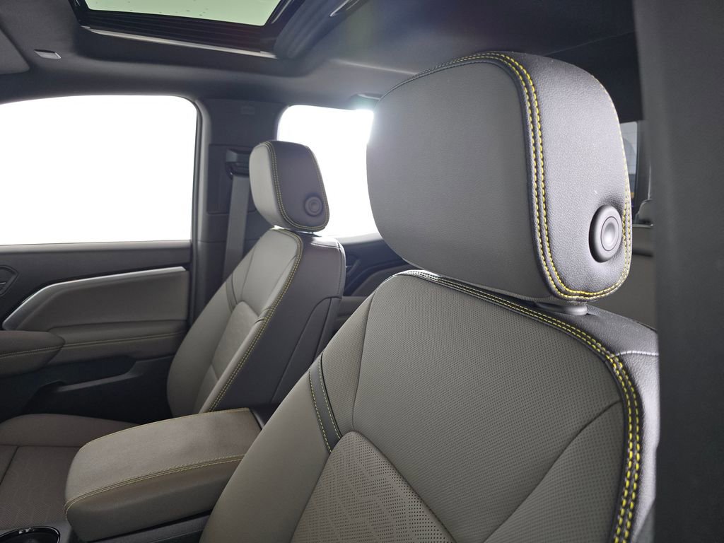 2026 Chevrolet Colorado ZR2 - Photo 23