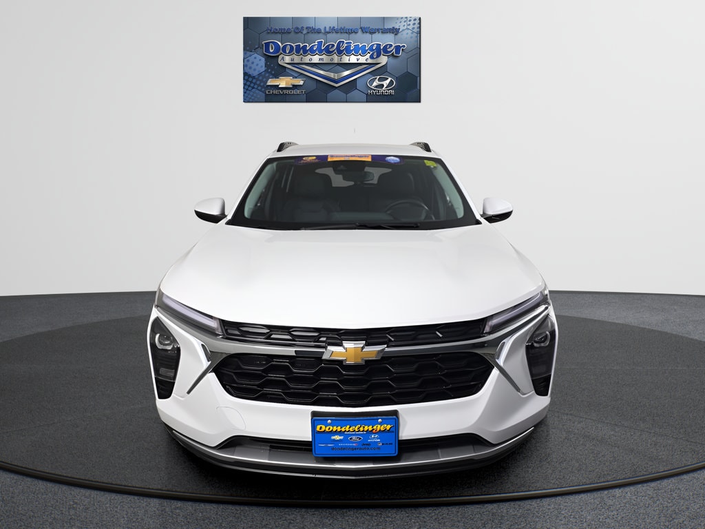2026 Chevrolet Trax LT - Photo 2