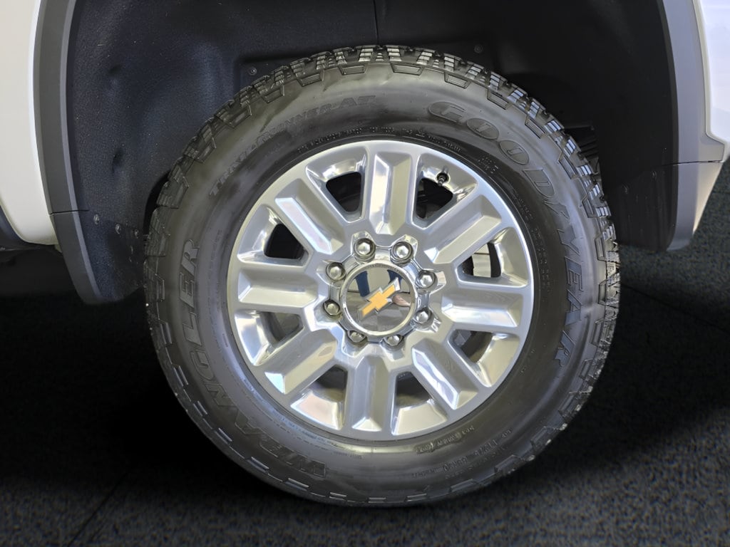 2025 Chevrolet Silverado 2500HD High Country - Photo 36