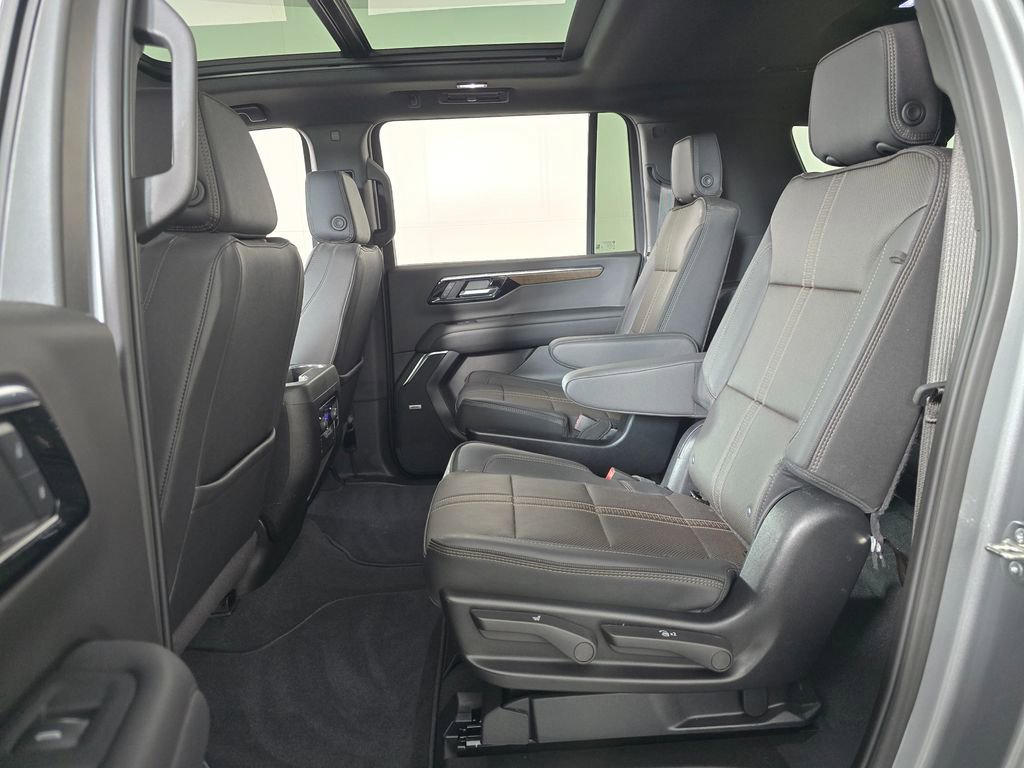 2025 Chevrolet Suburban High Country - Photo 15