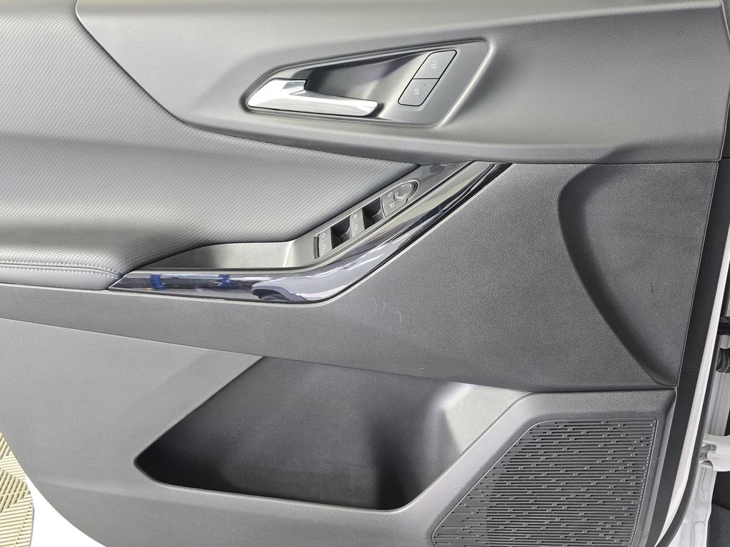 2026 Chevrolet Equinox LT - Photo 35