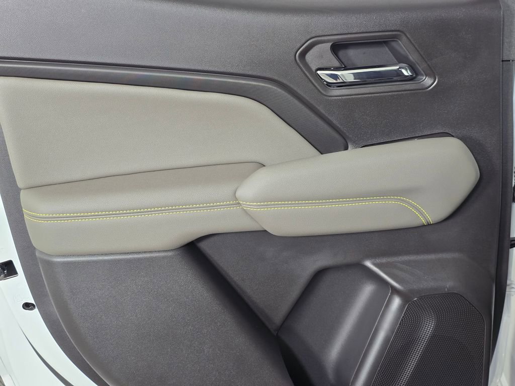 2026 Chevrolet Colorado ZR2 - Photo 36