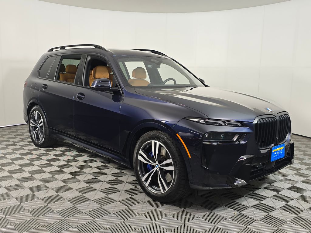 Used 2024 BMW X7 40i with VIN 5UX23EM09R9V18526 for sale in Brainerd, Minnesota