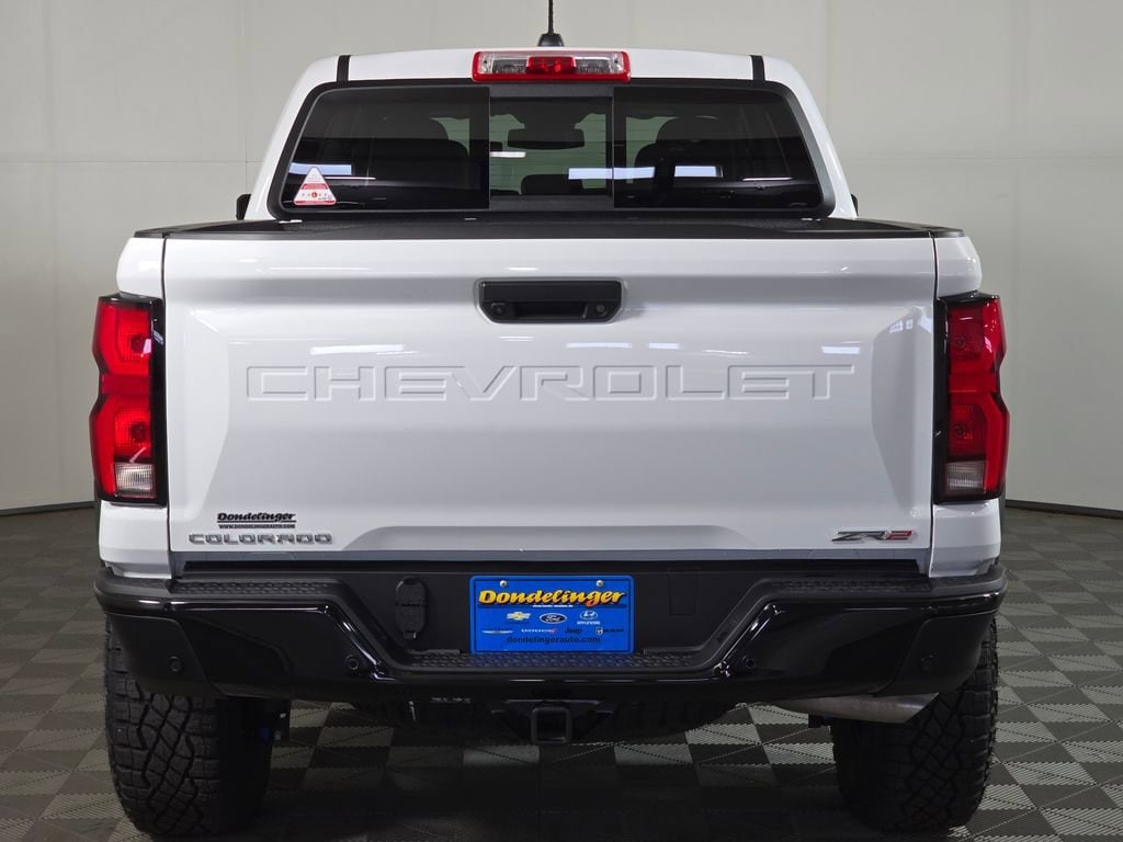 2026 Chevrolet Colorado ZR2 - Photo 6