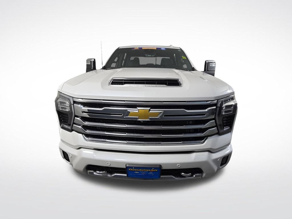 Used 2025 Chevrolet Silverado 2500HD High Country with VIN 1GC4KREY5SF166383 for sale in Brainerd, Minnesota