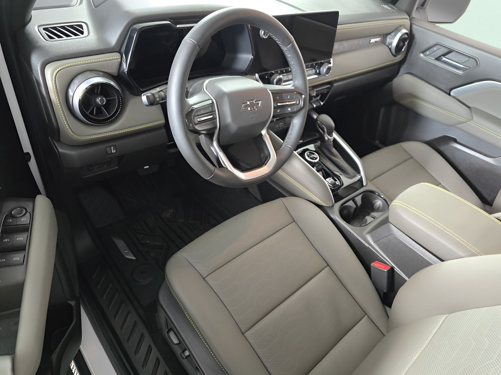 2026 Chevrolet Colorado ZR2 - Photo 11