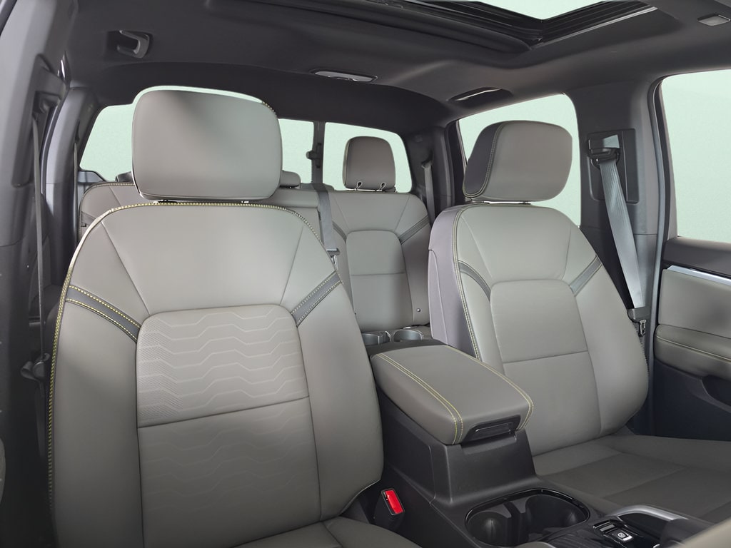 2026 Chevrolet Colorado ZR2 - Photo 21