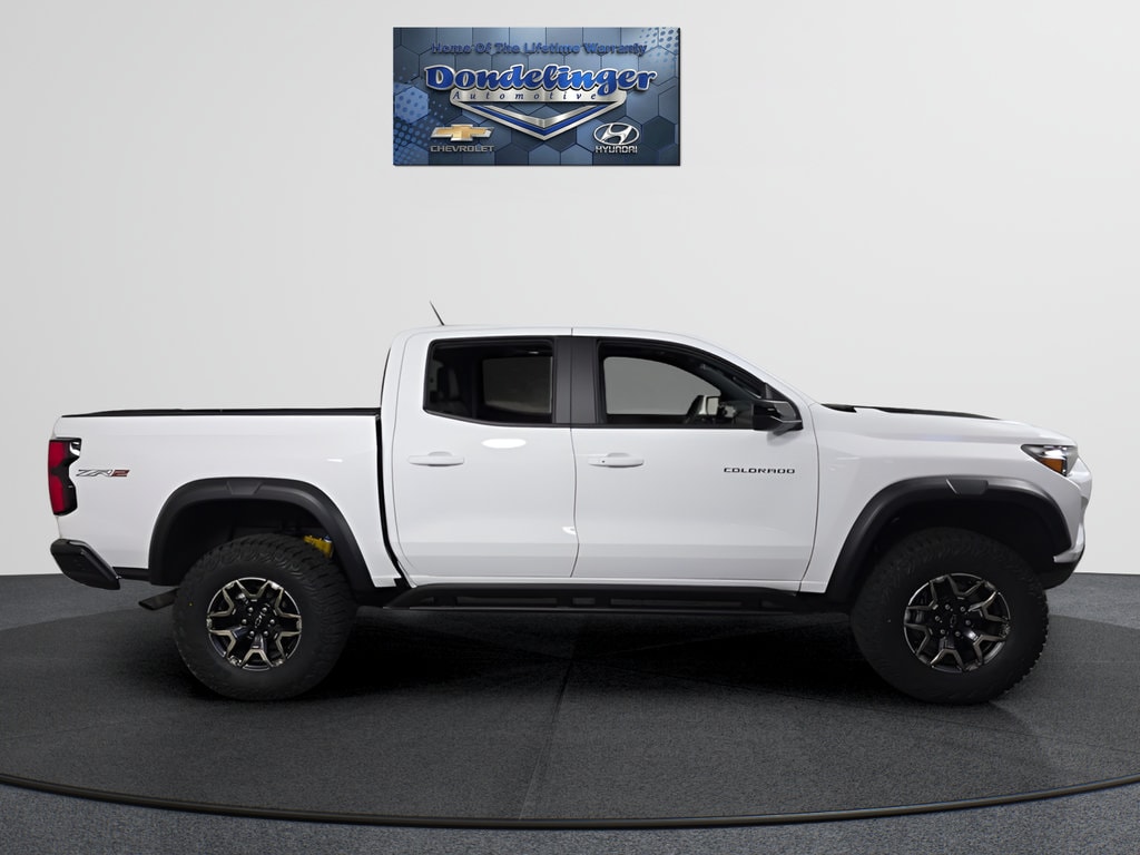 2026 Chevrolet Colorado ZR2 - Photo 8