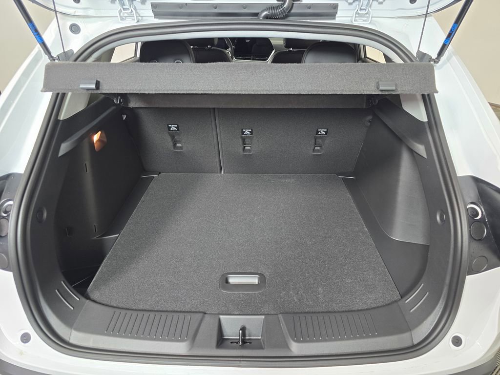 2026 Chevrolet Trax LT - Photo 15