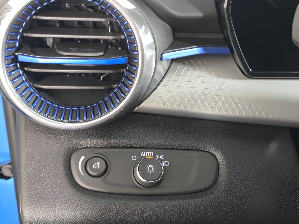 2026 Chevrolet Trax LT - Photo 23