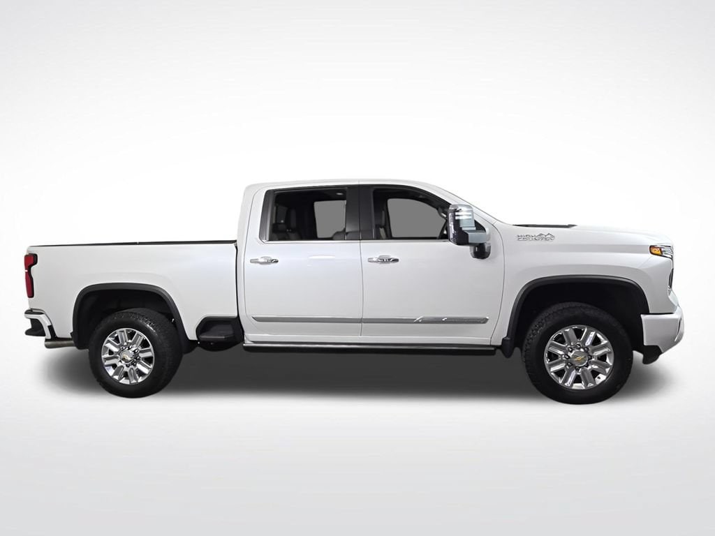 2025 Chevrolet Silverado 2500HD High Country - Photo 9