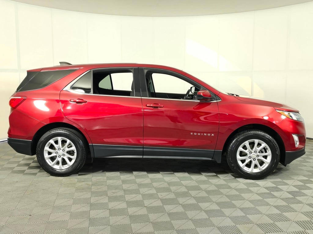 Used 2020 Chevrolet Equinox LT with VIN 2GNAXUEV2L6267588 for sale in Brainerd, Minnesota
