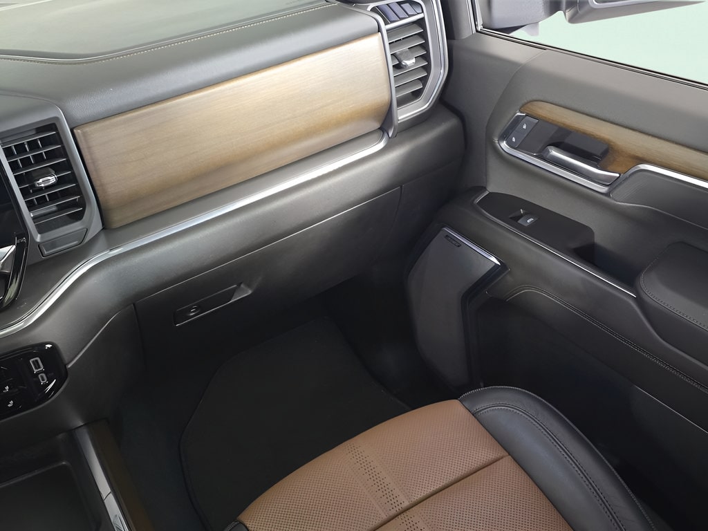 2025 Chevrolet Silverado 2500HD High Country - Photo 21