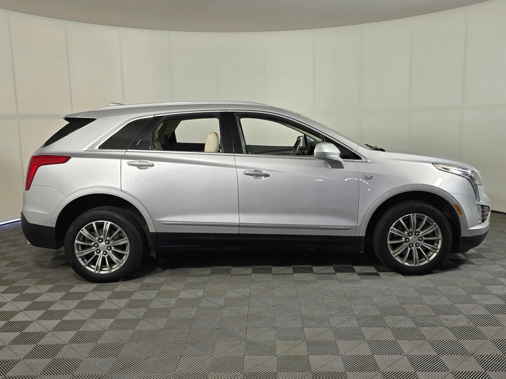 Used 2018 Cadillac XT5 Luxury with VIN 1GYKNDRS3JZ101532 for sale in Brainerd, Minnesota