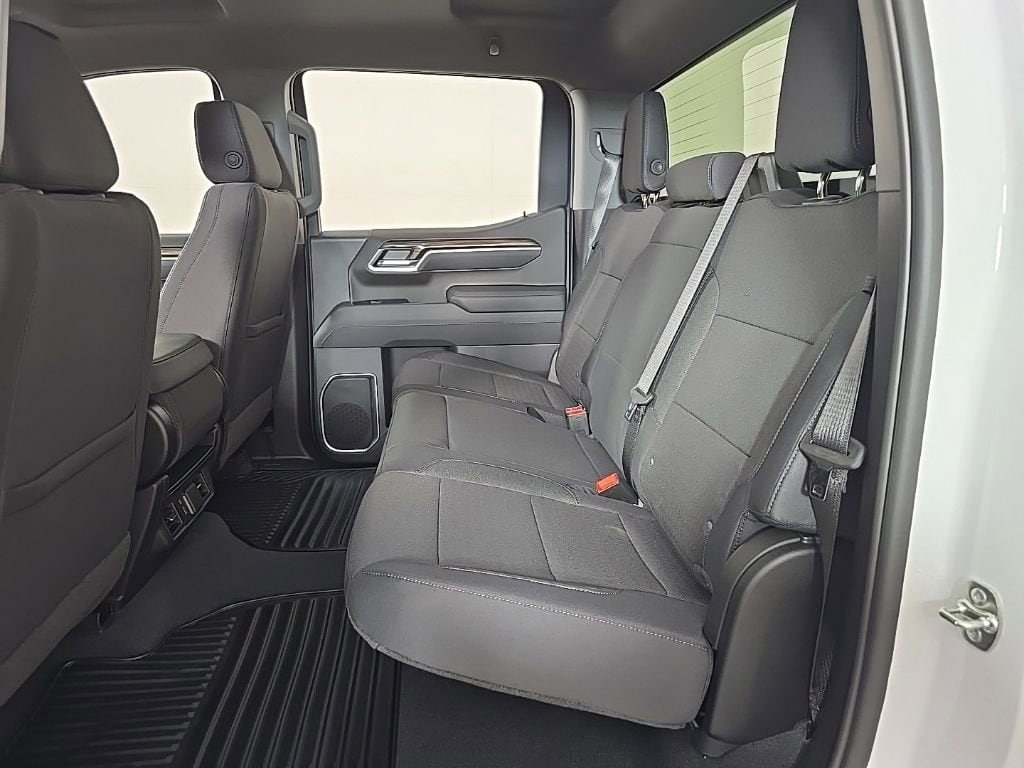 2026 Chevrolet Silverado 1500 LT - Photo 15