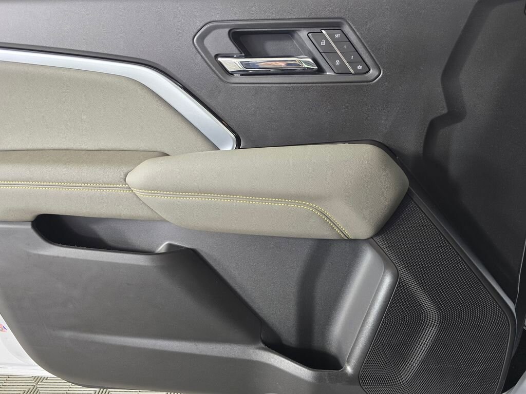 2026 Chevrolet Colorado ZR2 - Photo 34