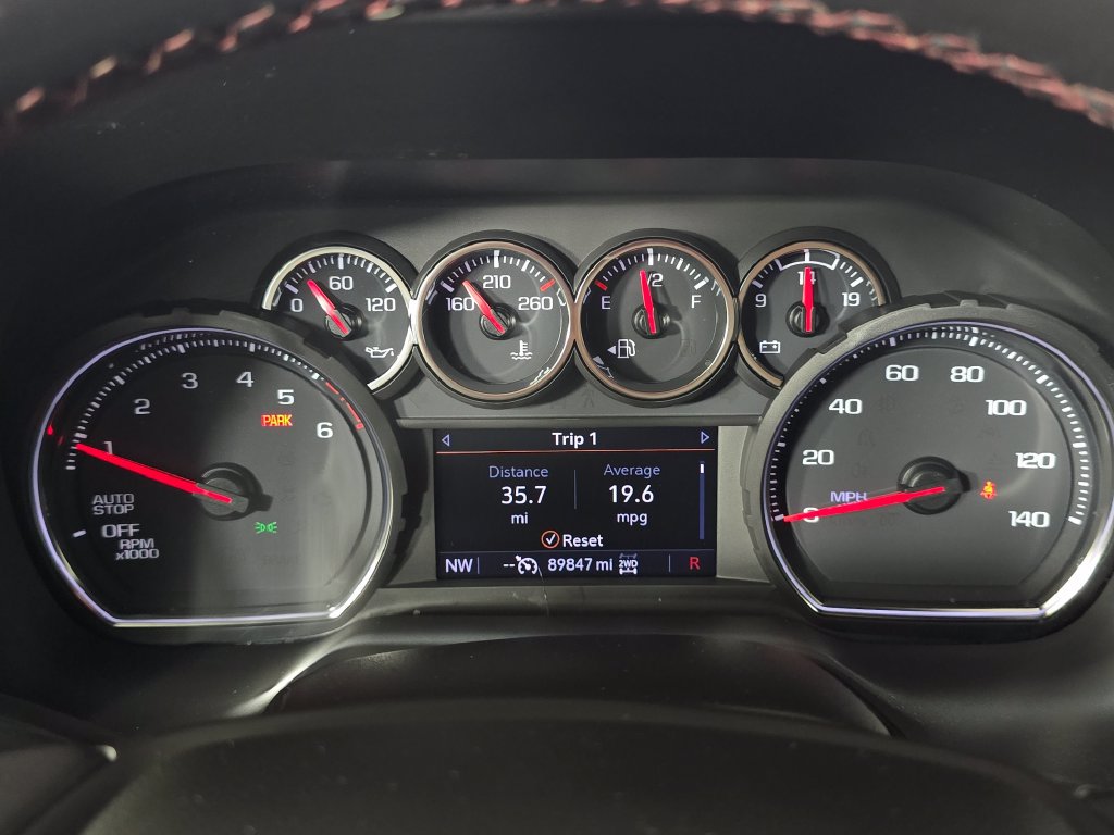 2021 Chevrolet Suburban RST - Photo 29