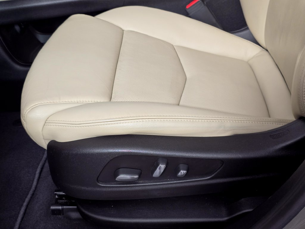 2018 Cadillac XT5 Luxury - Photo 11