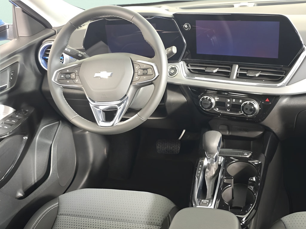 2026 Chevrolet Trax LT - Photo 17