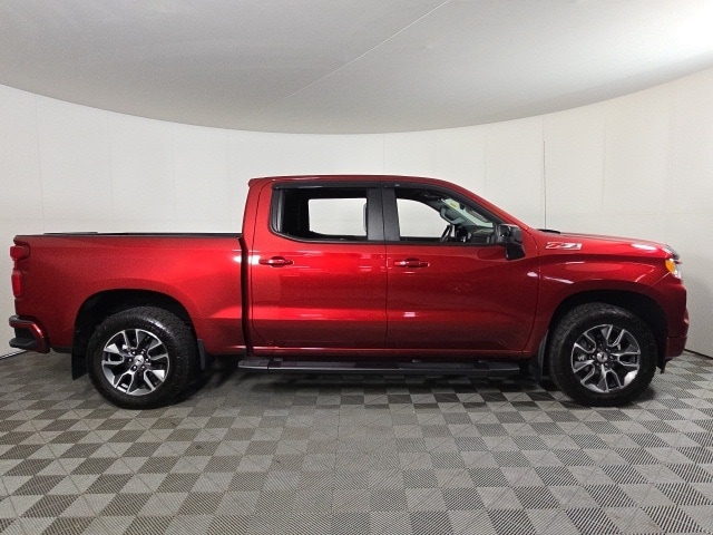 Used 2023 Chevrolet Silverado 1500 RST with VIN 1GCUDEEDXPZ213560 for sale in Brainerd, Minnesota