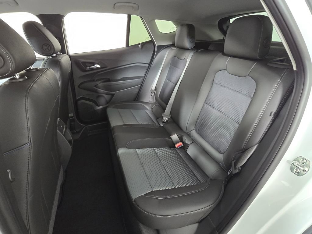 2026 Chevrolet Trax LT - Photo 13