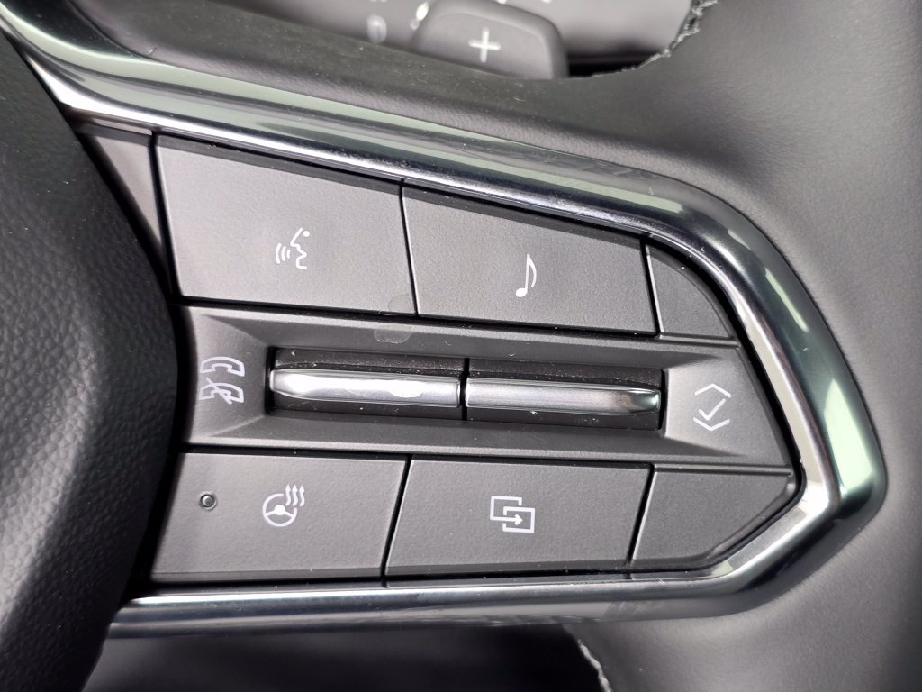 2027 Chevrolet Equinox LT - Photo 26