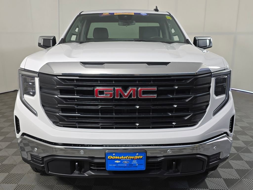 Used 2025 GMC Sierra 1500 Pro with VIN 3GTNUAEK2SG141984 for sale in Brainerd, Minnesota