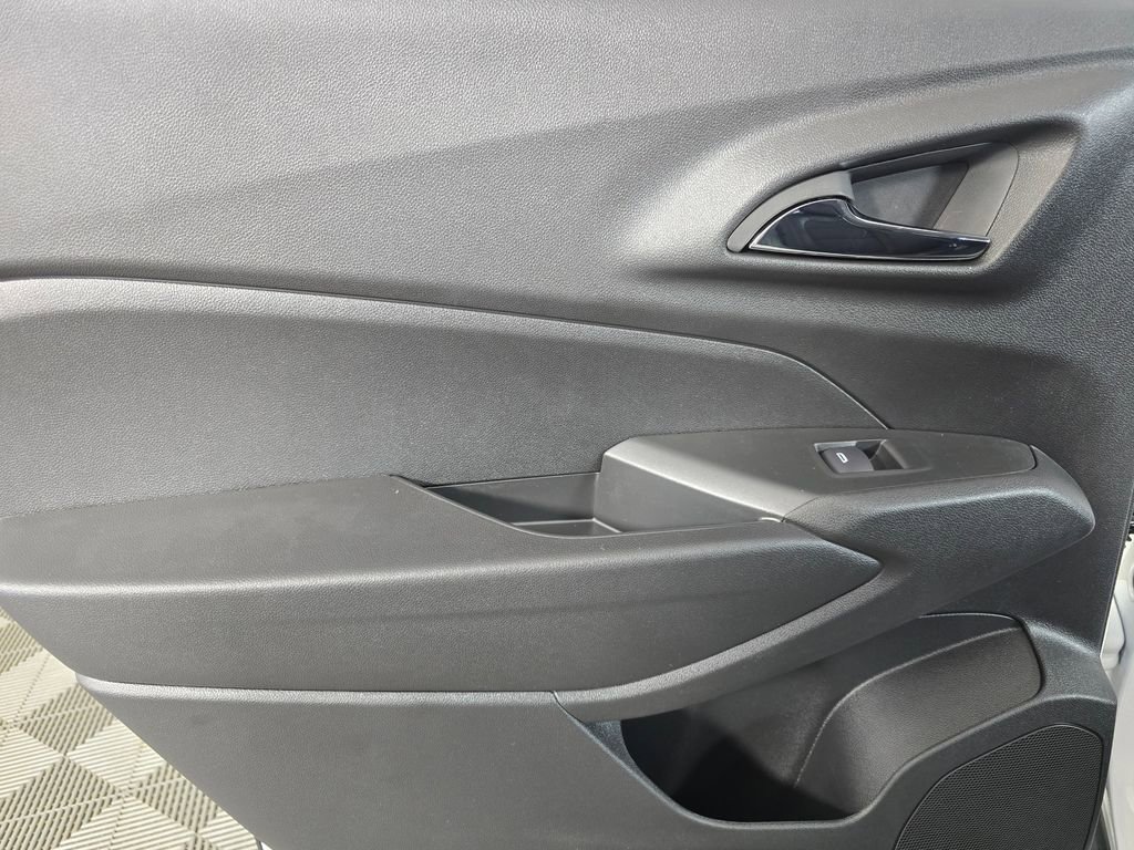 2026 Chevrolet Trax LT - Photo 31