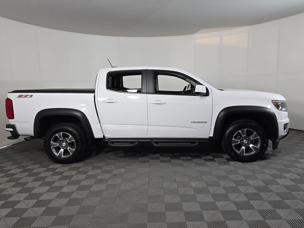 Used 2020 Chevrolet Colorado Z71 with VIN 1GCGTDEN9L1228935 for sale in Brainerd, Minnesota