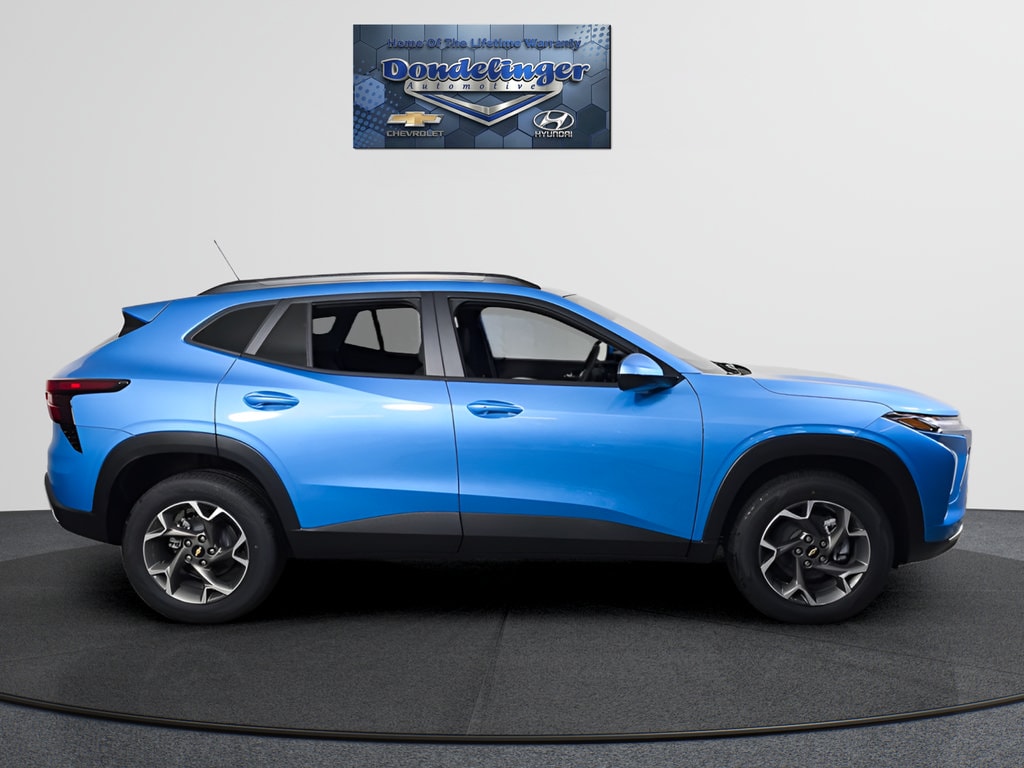 2026 Chevrolet Trax LT - Photo 2