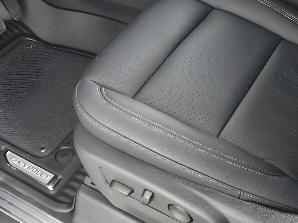 2025 Chevrolet Silverado 1500 RST - Photo 20