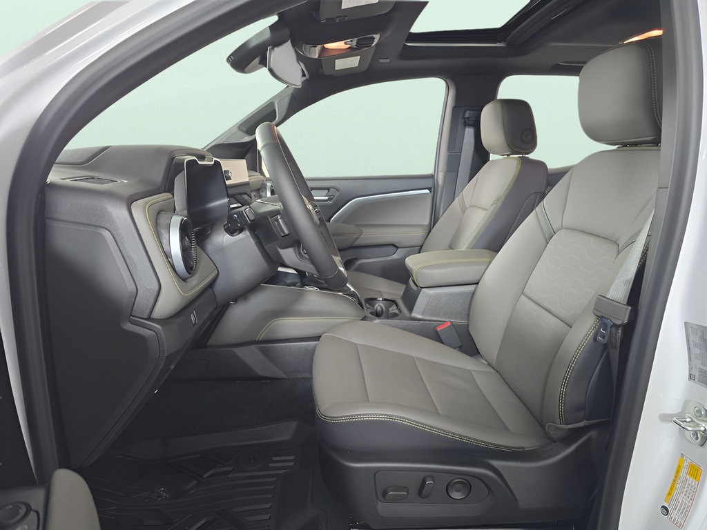 2026 Chevrolet Colorado ZR2 - Photo 12