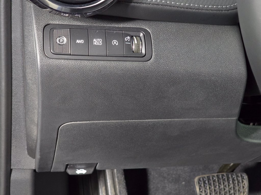 2027 Chevrolet Equinox LT - Photo 21
