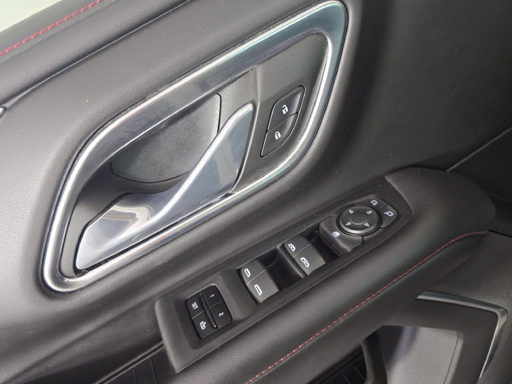 2021 Chevrolet Suburban RST - Photo 32