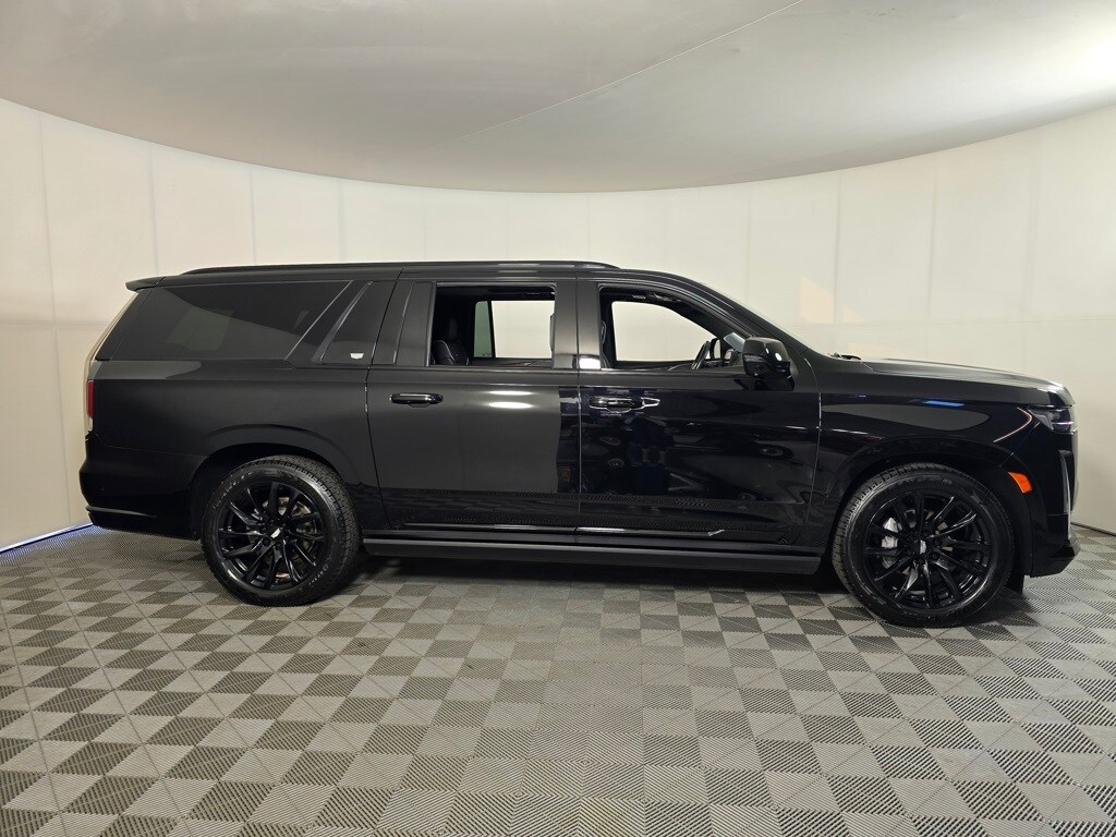 Used 2021 Cadillac Escalade ESV Sport Platinum with VIN 1GYS4RKL6MR402156 for sale in Brainerd, Minnesota