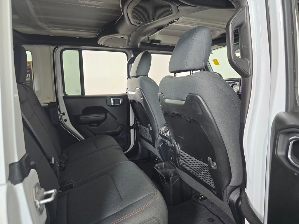 2025 Jeep Wrangler 4-Door Rubicon - Photo 17