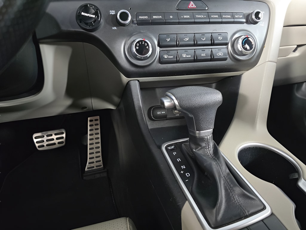 2020 Kia Sportage S - Photo 22