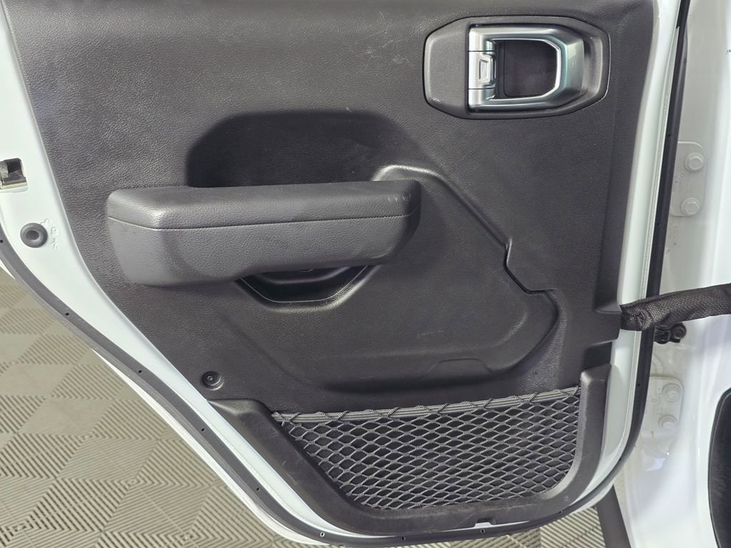 2025 Jeep Wrangler 4-Door Rubicon - Photo 32