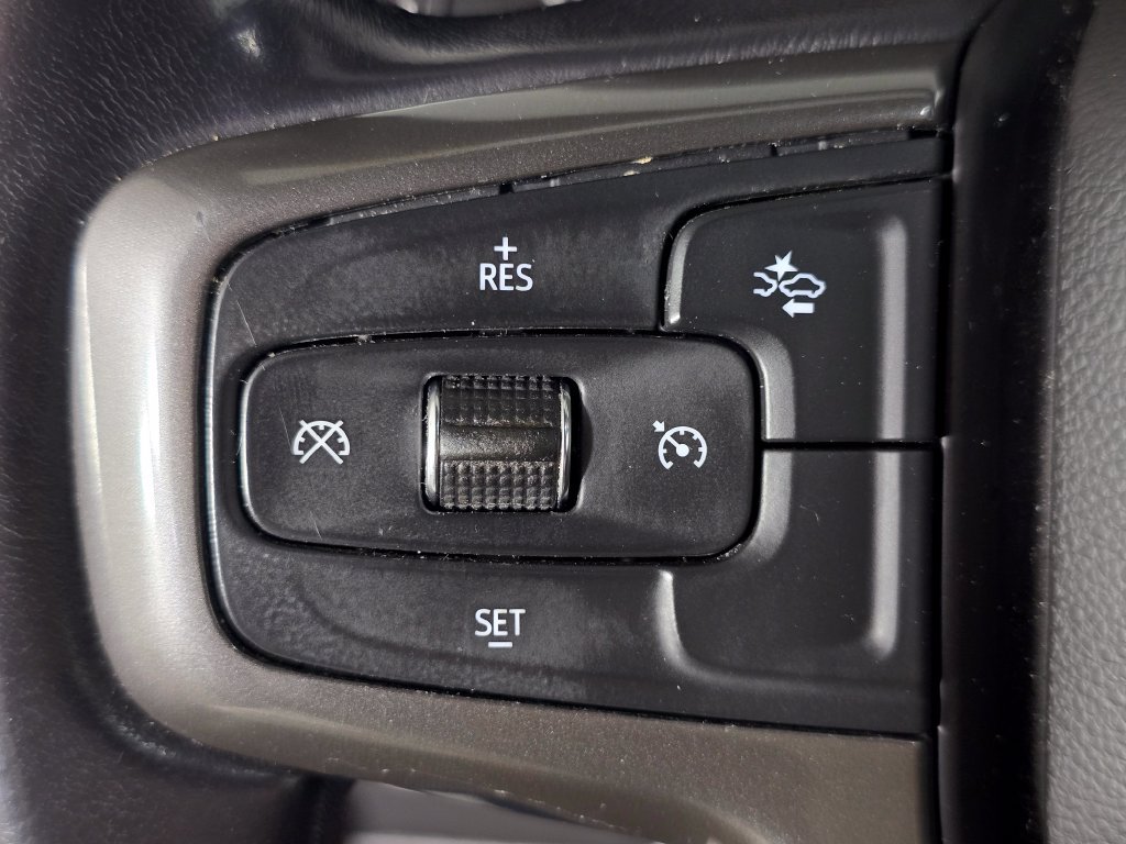 2021 Chevrolet Suburban RST - Photo 25