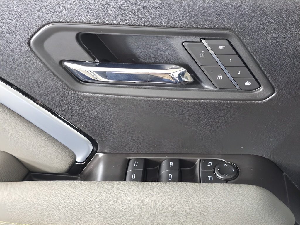 2026 Chevrolet Colorado ZR2 - Photo 35