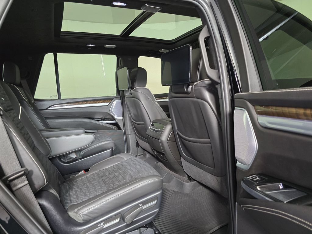 2025 Cadillac Escalade Sport Platinum - Photo 22