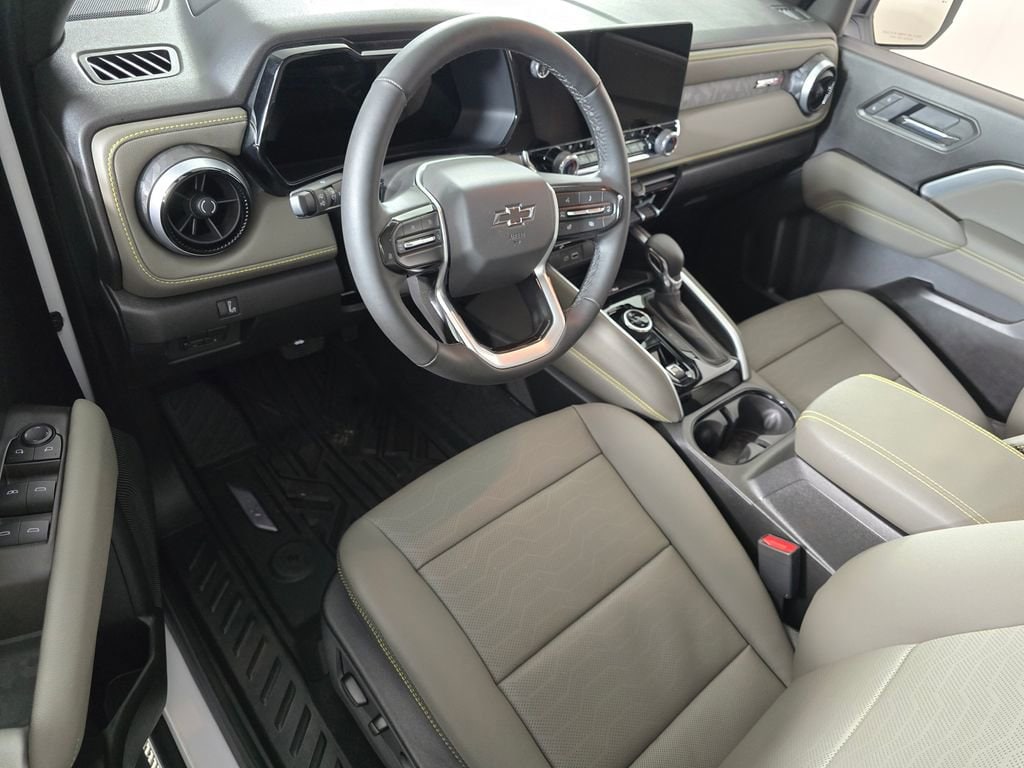 2026 Chevrolet Colorado ZR2 - Photo 11
