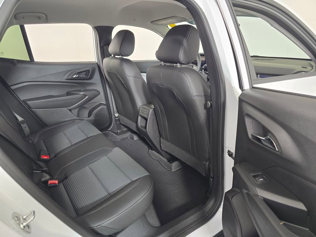 2026 Chevrolet Trax LT - Photo 14